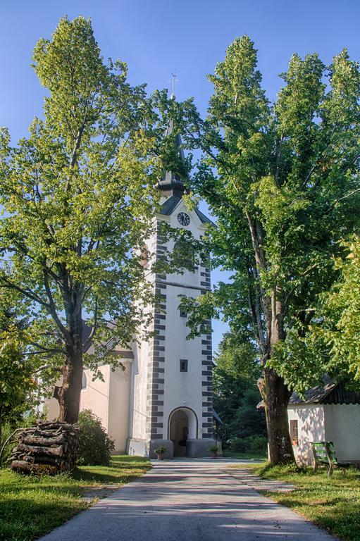 Gostilna Pension Blegos Poljane nad Škofjo Loko المظهر الخارجي الصورة
