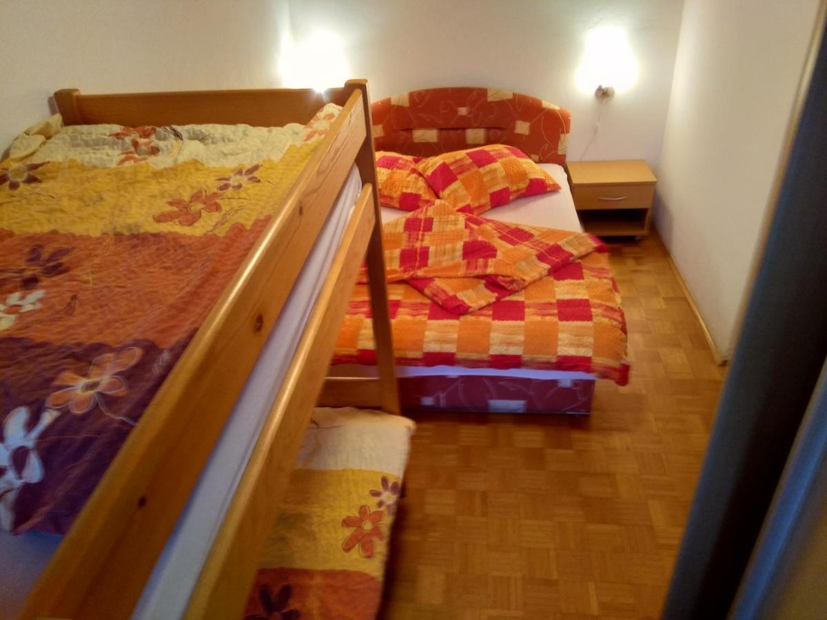 Gostilna Pension Blegos Poljane nad Škofjo Loko المظهر الخارجي الصورة